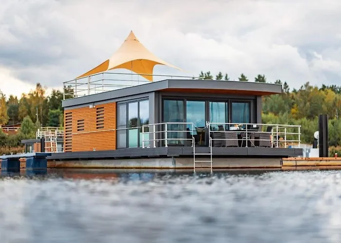 Hausboot Skyline 船屋