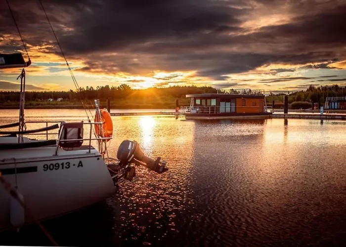 船屋 Hausboot Skyline *